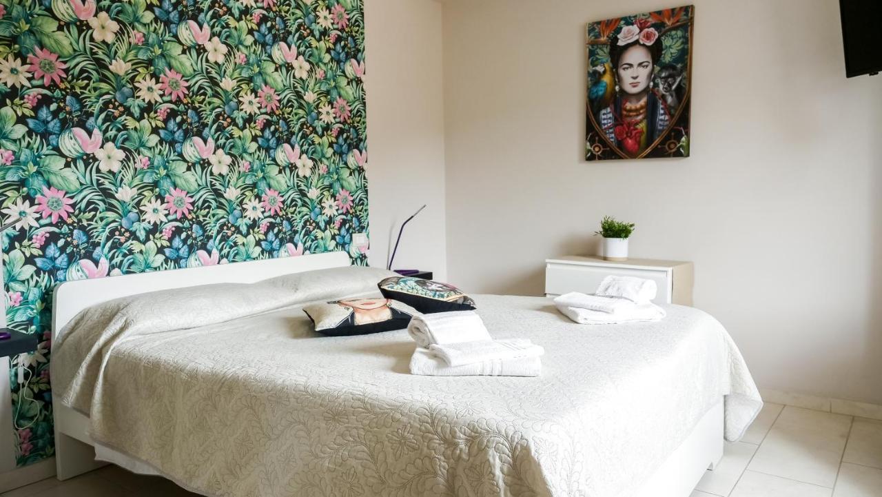 Aparthotel Le Sirene - Frida Тіволі Екстер'єр фото